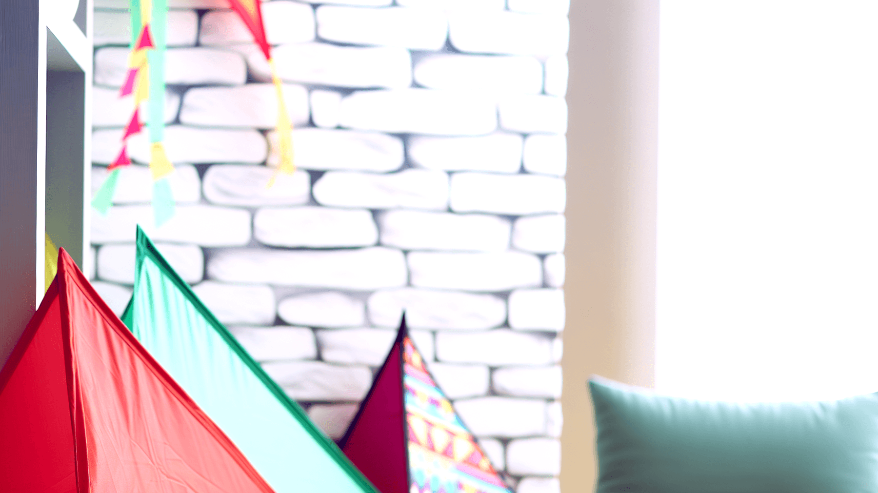 Come Modellare e Costruire Aquiloni Creativi: Un Divertente Progetto per Bambini in Giardino