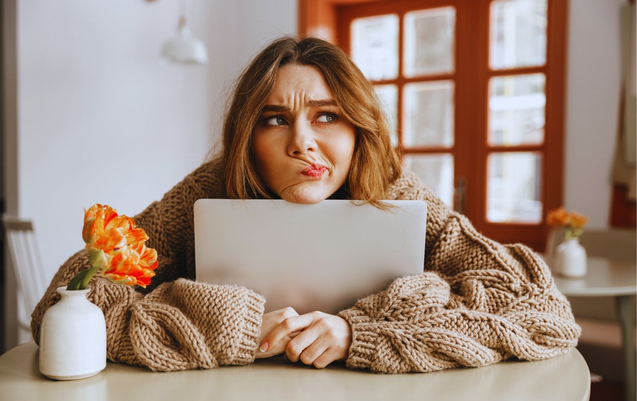 La 21enne ha "compreso" che il comportamento dei genitori è oggettivamente sbagliato e prenderà coraggio, lasciando casa ben prima dei 30 anni.