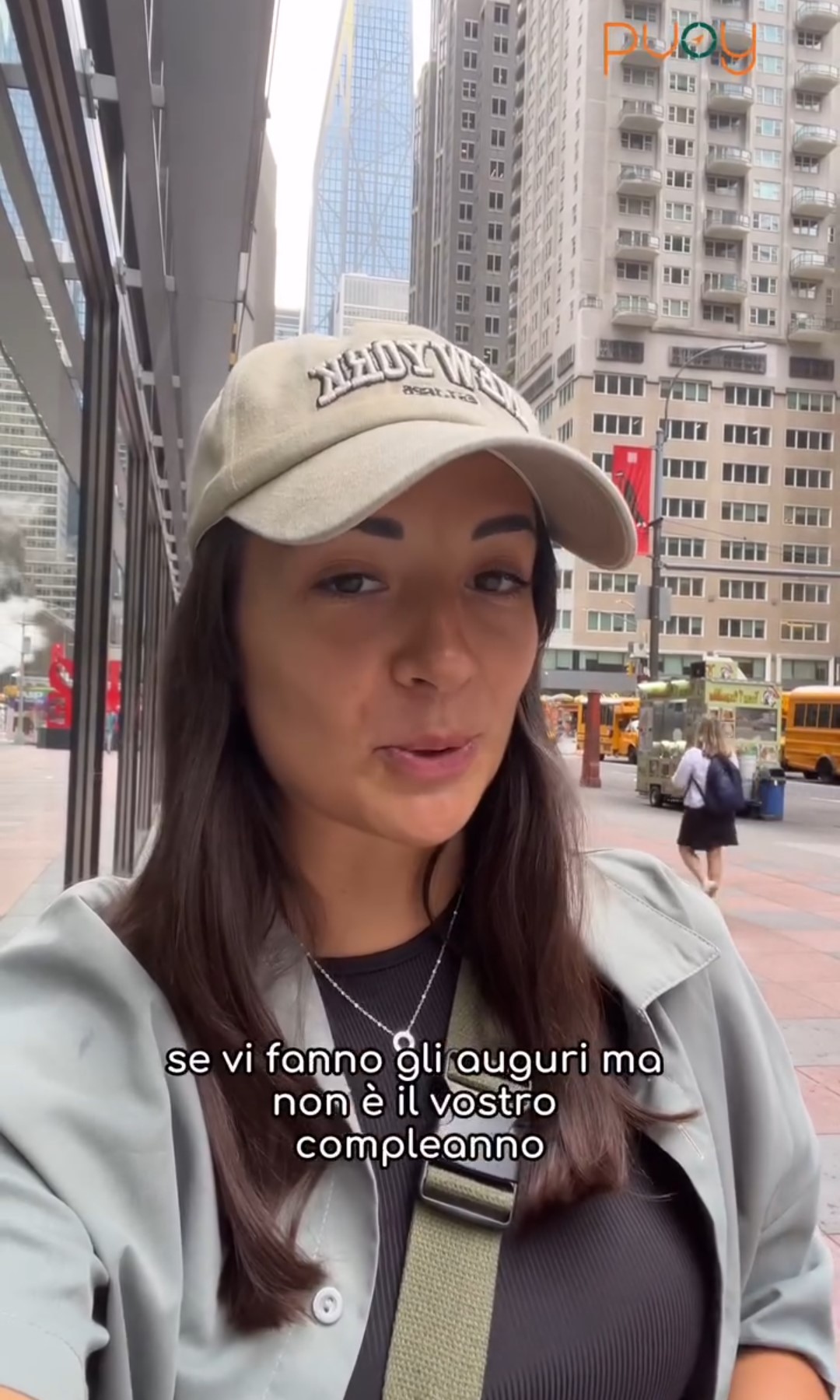 Puoy_Italia ha parlato de trucchetto della polizia di New York, che augura "buon compleanno" per capire se una persona stia usando un documento falso.