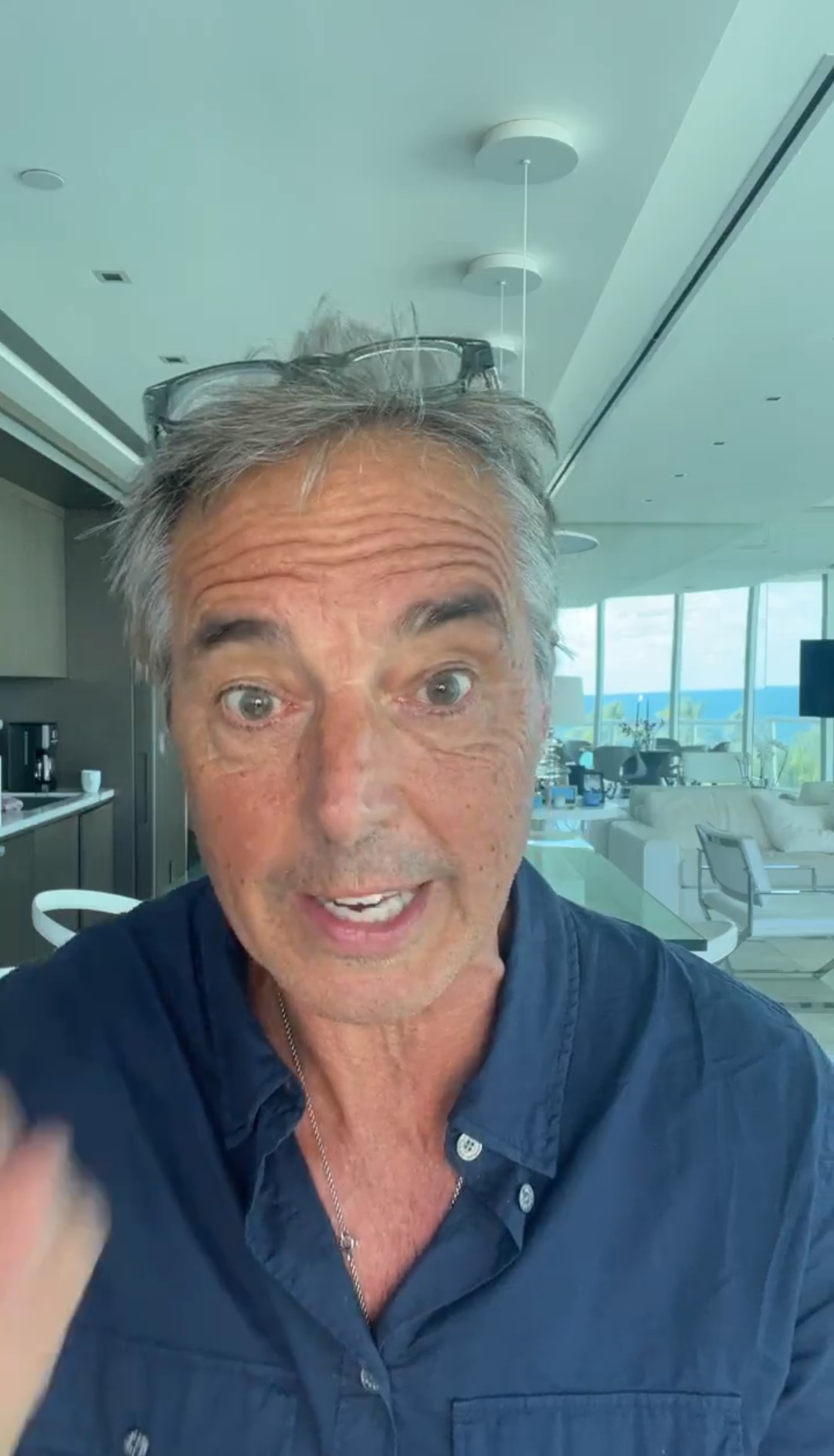 Dan Buettner è molto attivo sui social, dove fa divulgazione sui segreti per la longevità