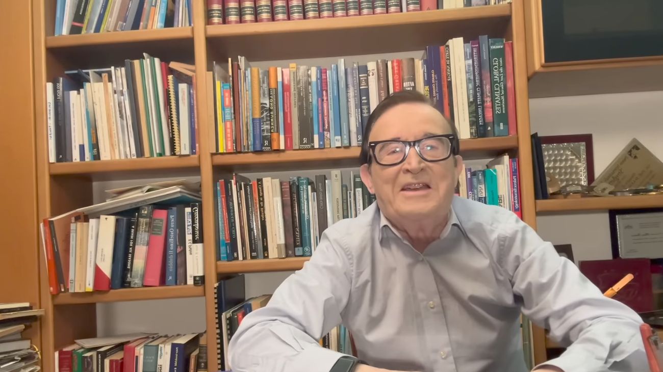 Mario Giuliacci ha rassicurato tutti: la notte del 31 dicembre non pioverà su nessuna delle 20 regioni italiane, sebbene le temperature minime saranno molto basse ovunque, specialmente nelle zone interne.