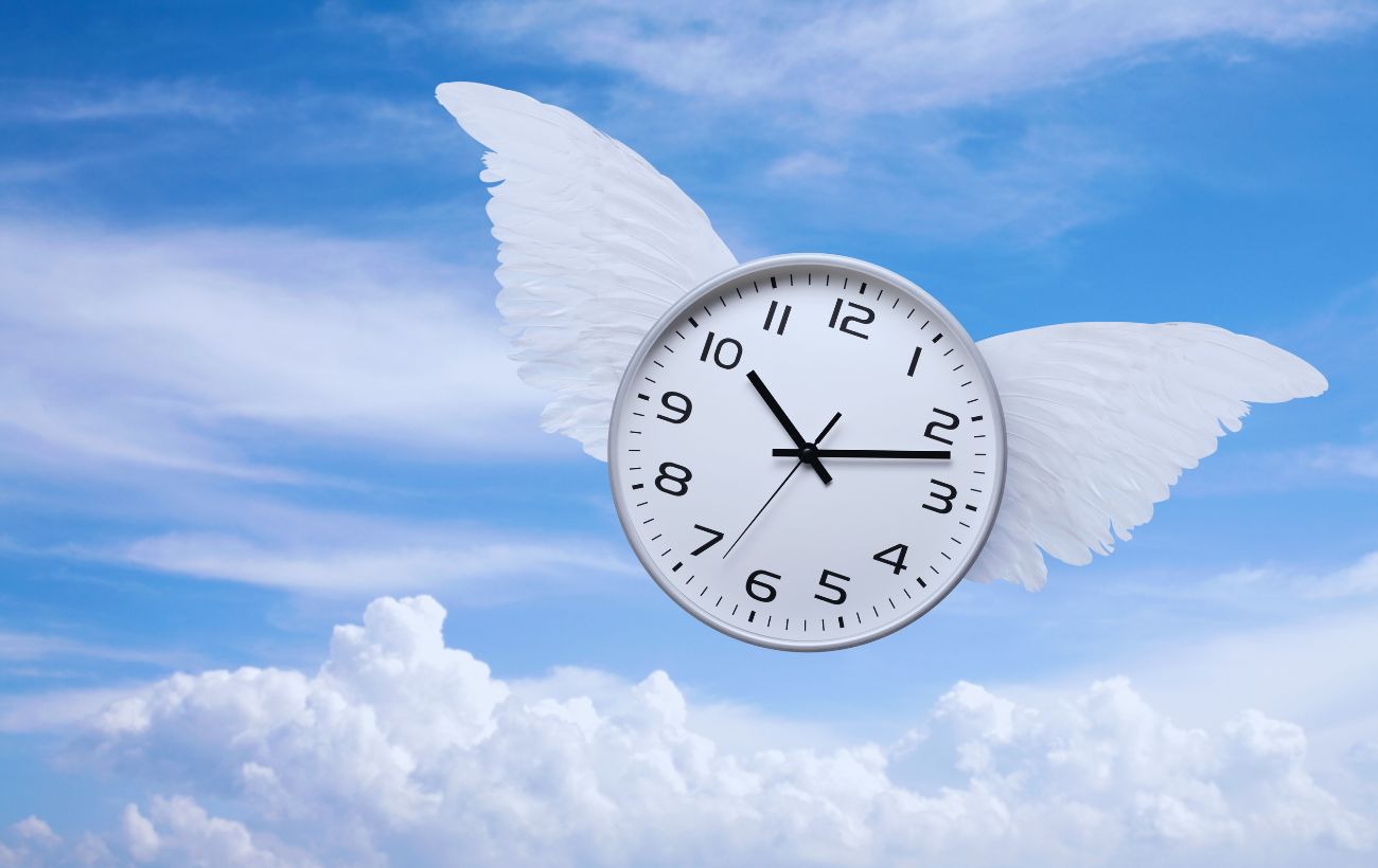 Spesso si dice che "il tempo vola". Non è oggettivamente così: si tratta di una semplice percezione