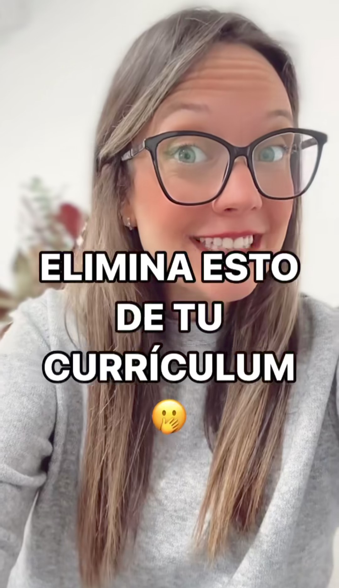 Andrea, content creator spagnola esperta di lavoro, ha indicato 3 informazioni inutili che possiamo evitare di inserire nel Curriculum