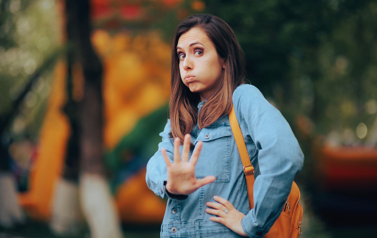 Nessuno ti ridarà le energie mentali che hai perso in una giornata, quindi se conosci una persona che te ne porta via troppe, limita il tempo trascorso con lei.