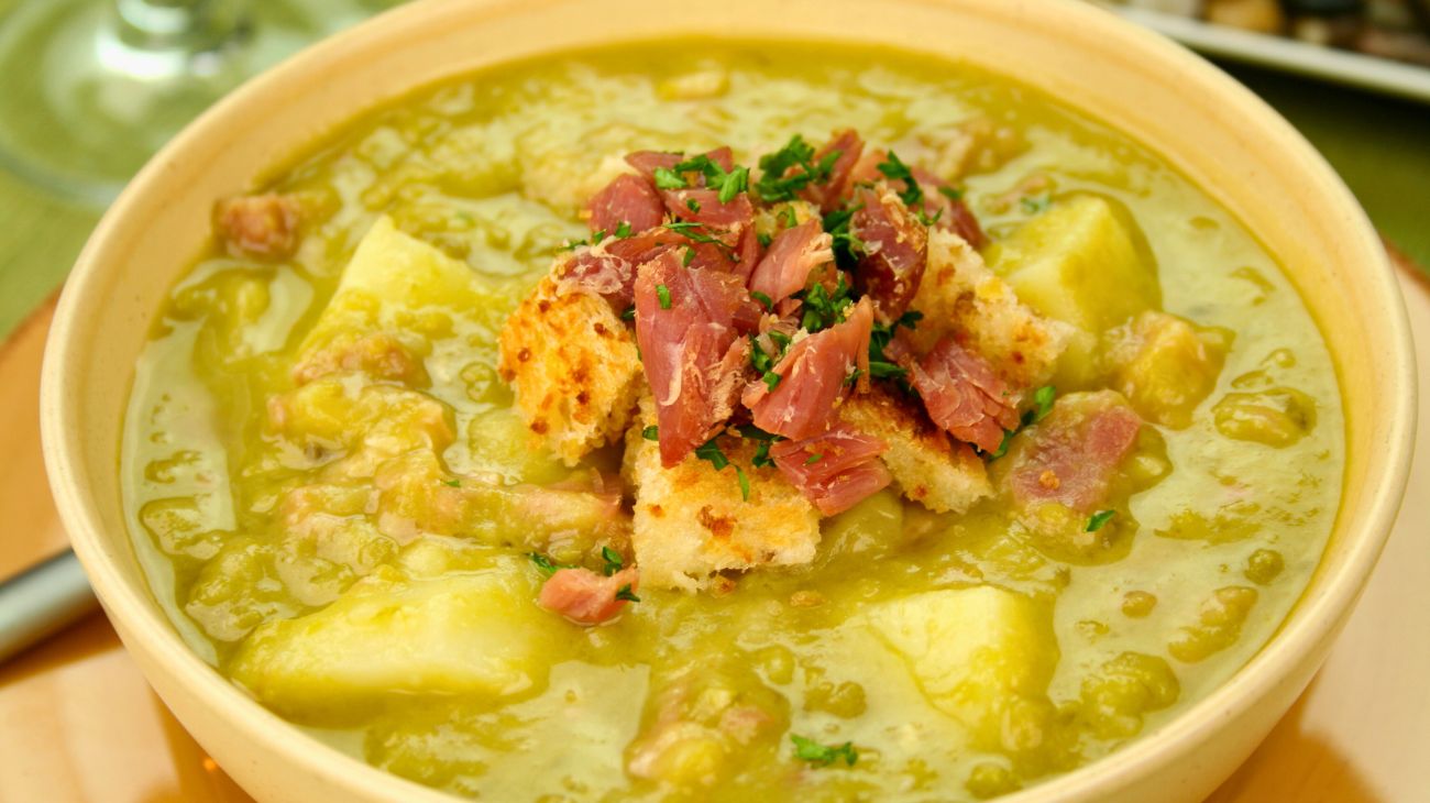 Zuppa di piselli e patate