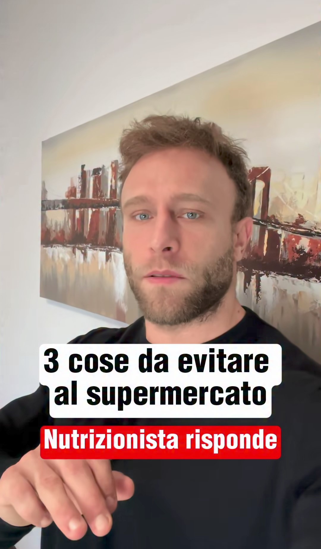 Il nutrizionista italiano Luca Consolardi ha indicato gli alimenti che lui evita quando va a fare la spesa.