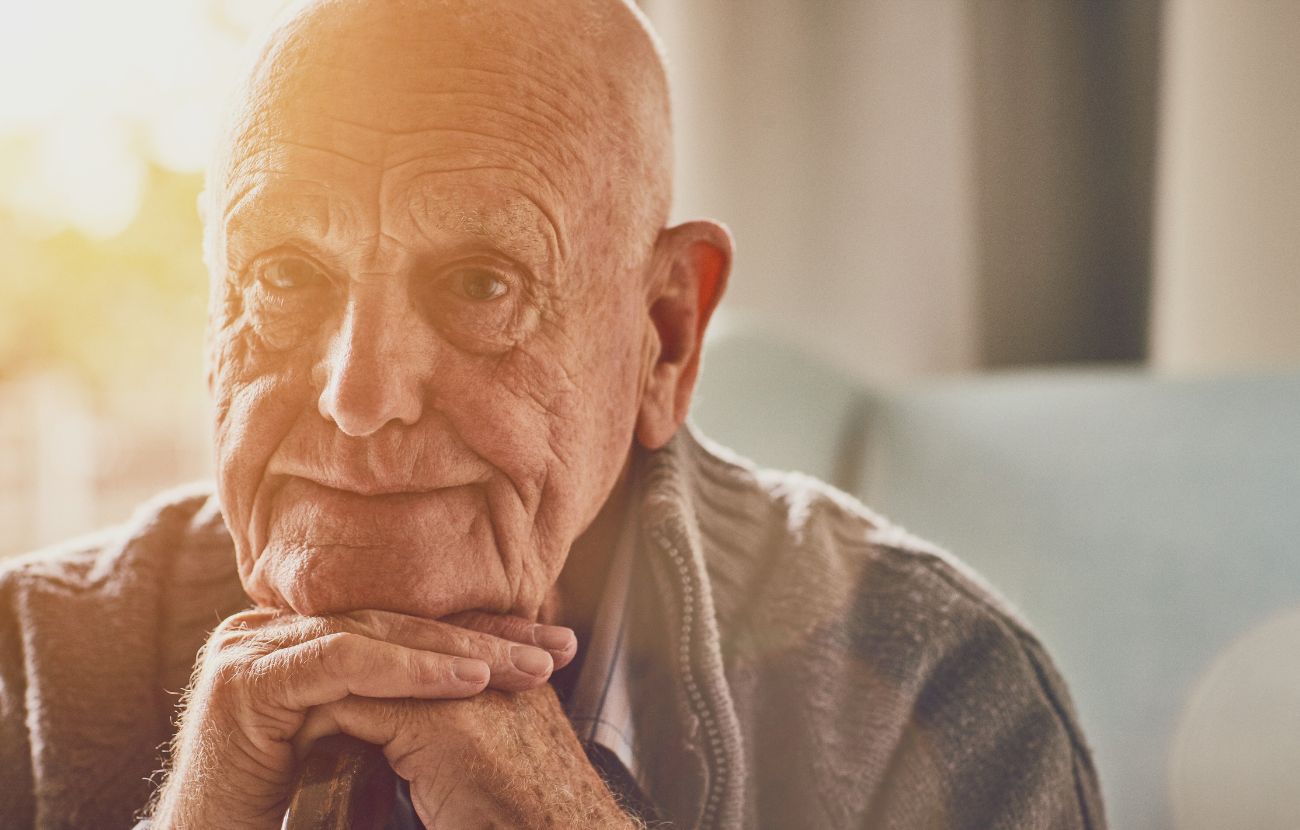 L'odore di anziano è una realtà e non una percezione. La buona notizia è che esistono prodotti per coprirlo.