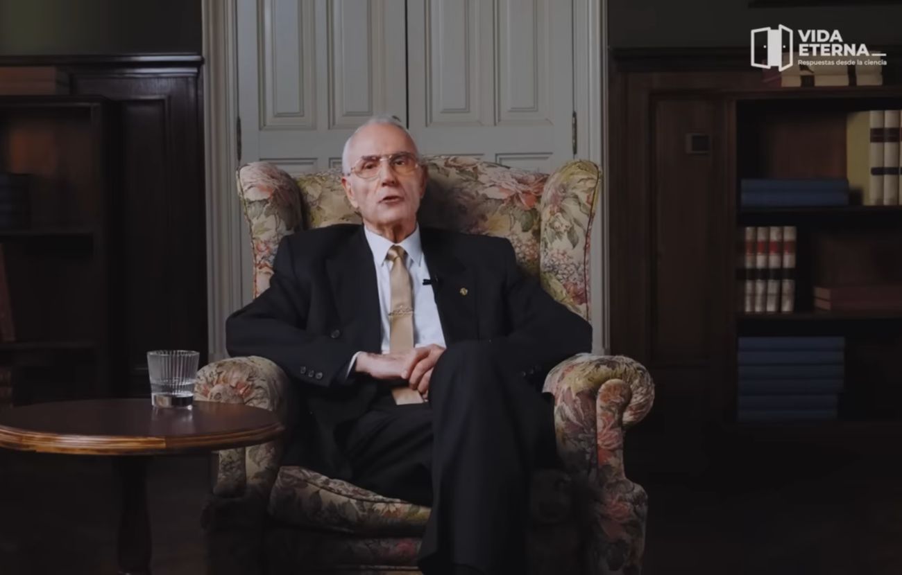 Lo psicologo spagnolo Manuel Sans Segarra parla spesso di interpretazione dei sogni sul canale YouTube 'Vida Eterna'.