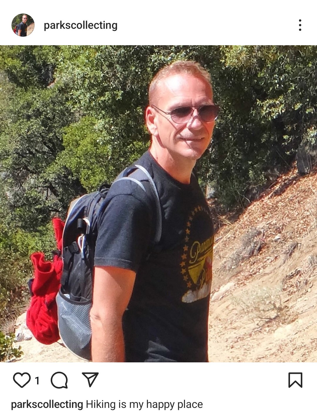 Ian ha visitato 84 paesi sparsi in tutti e sette i continenti. In questa foto su Instagram spiega che percorrere sentieri è l'attività che lo rende più felice in assoluto.