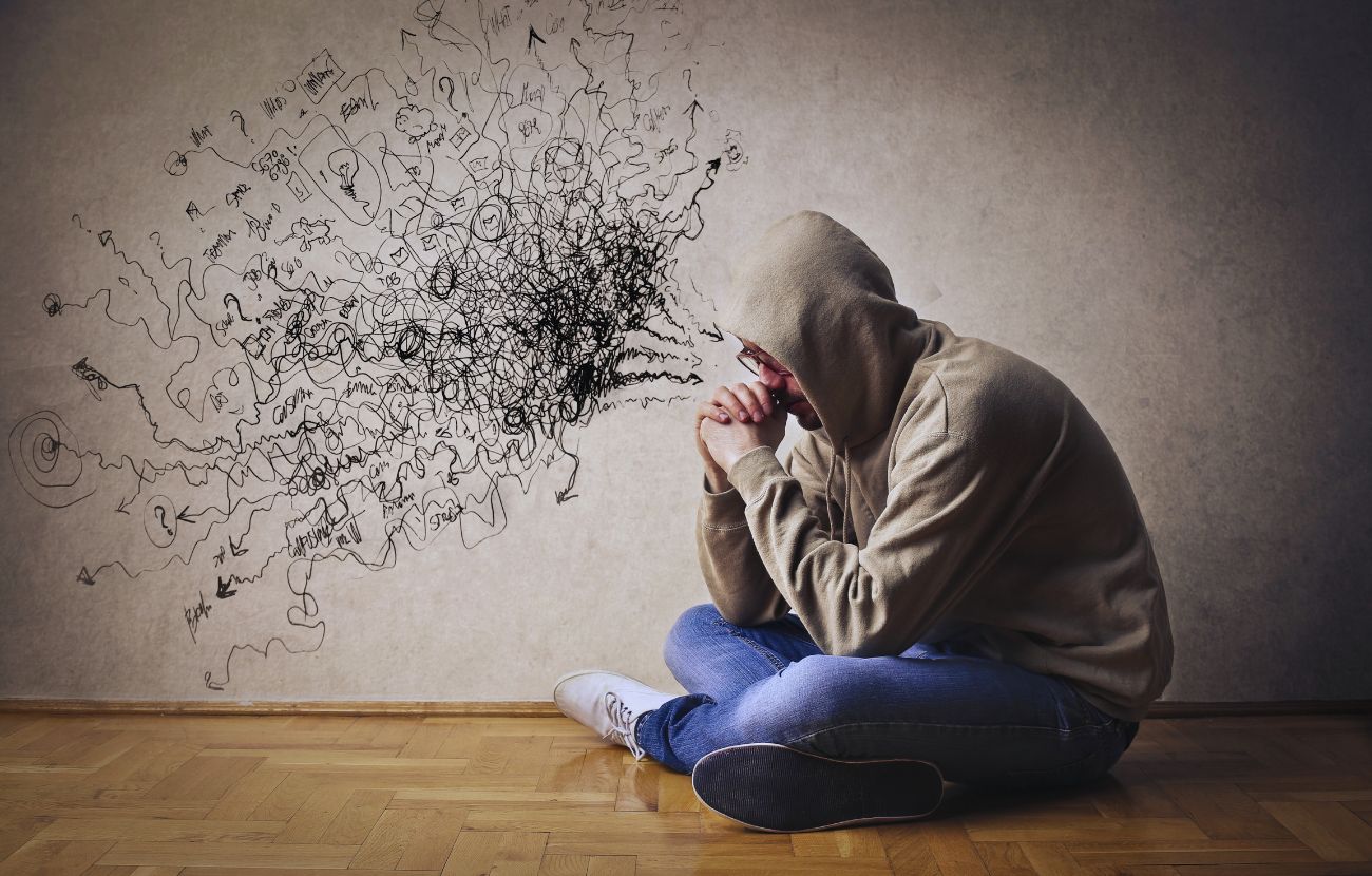 Trattare determinati argomenti in una conversazione smaschera immediatamente una persona dalla personalità negativa, che può influenzare anche il prossimo.