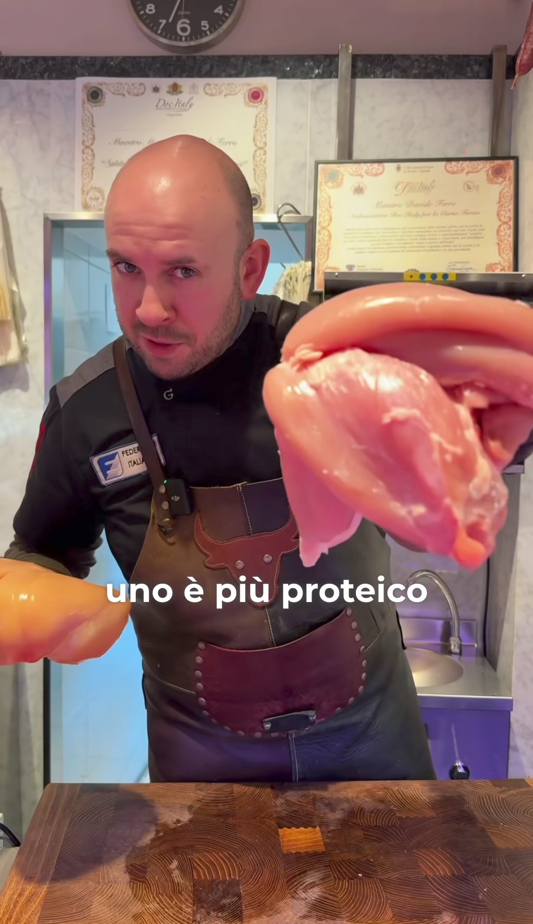 Il petto di tacchino ha più proteine rispetto al petto di pollo.