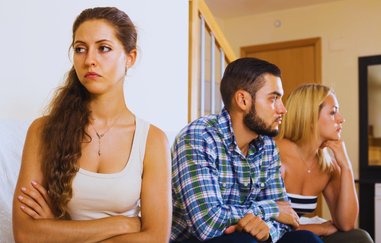 Le persone maleducate pronunciano alcune frasi pensando siano innocenti, ma in realtà possono ferire chi le ascolta.