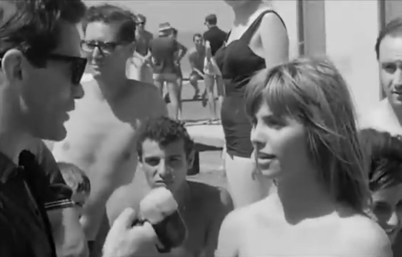 Un frame da "Comizi d'amore" di Pasolini