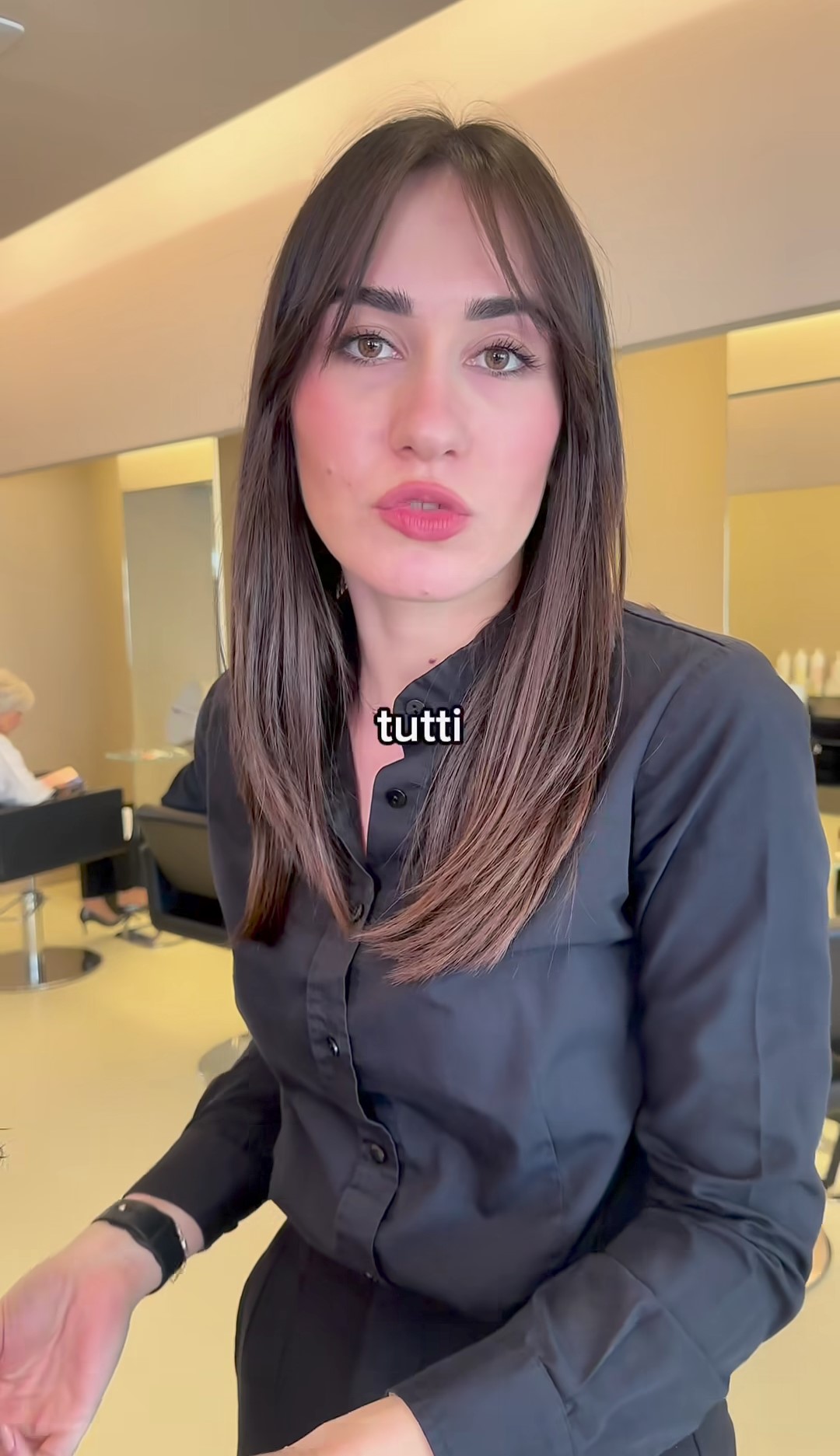 La parrucchiera ha sconsigliato l'uso dello shampoo a secco, se non in maniera eccezionale.