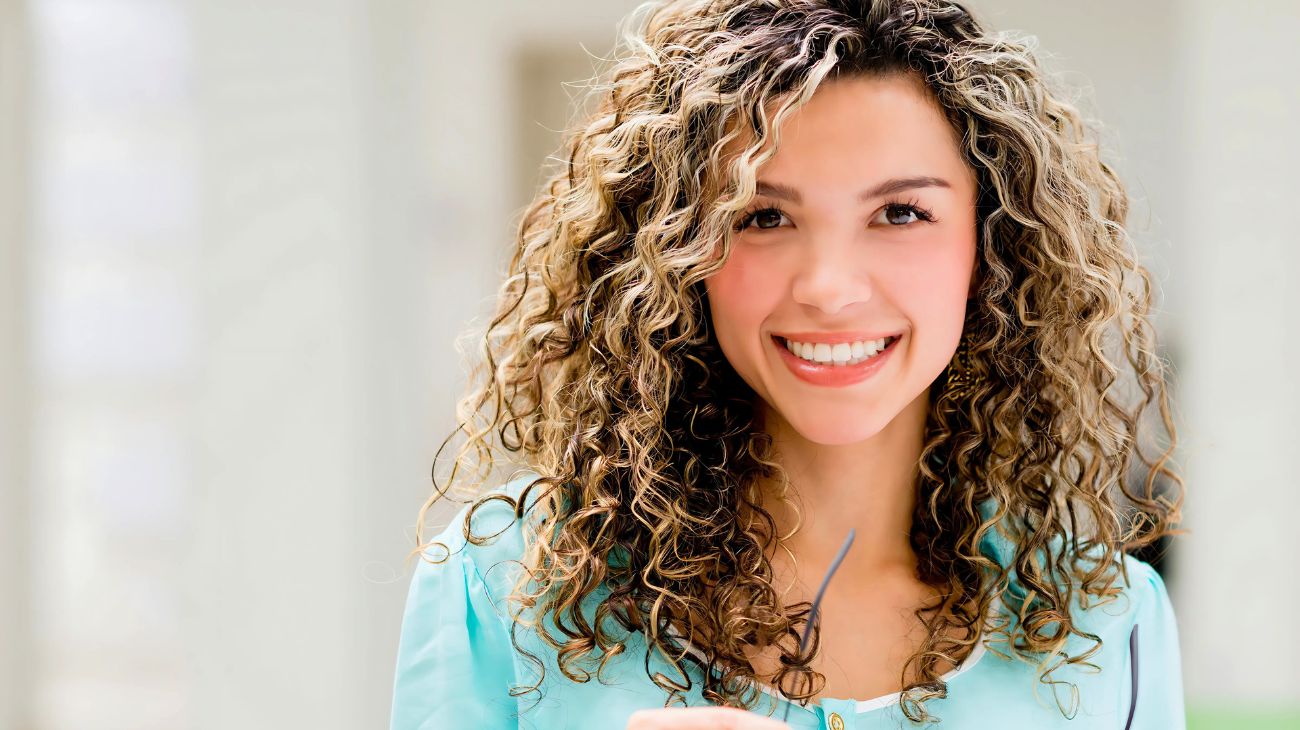 Dettaglio persone invidiose