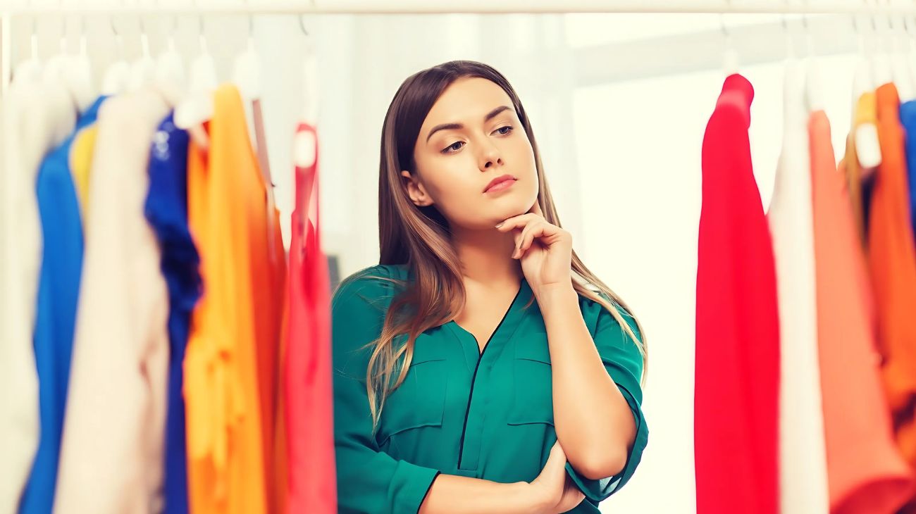 Persone felici colori Pasqua