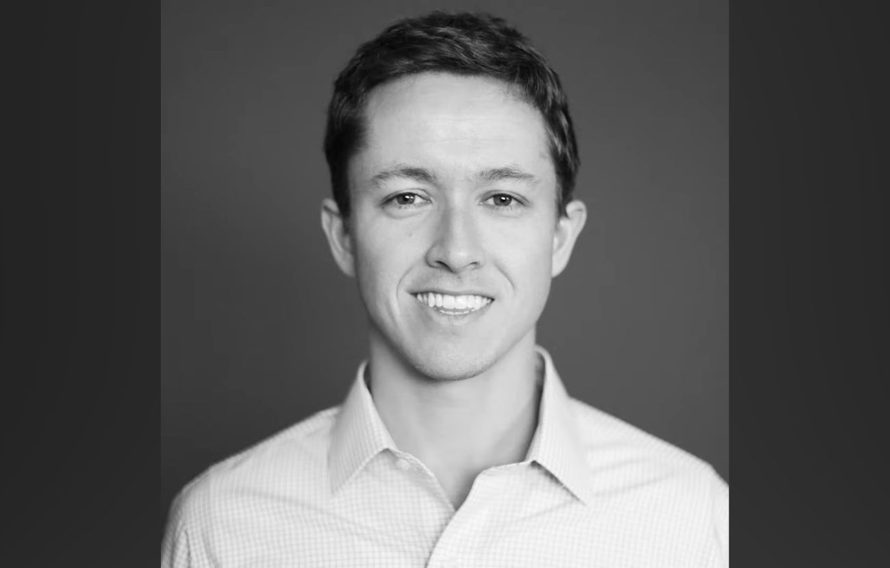 James Hamblin è il medico che non ha fatto la doccia per 5 anni, scoprendo effetti sorprendenti sulla sua pelle.