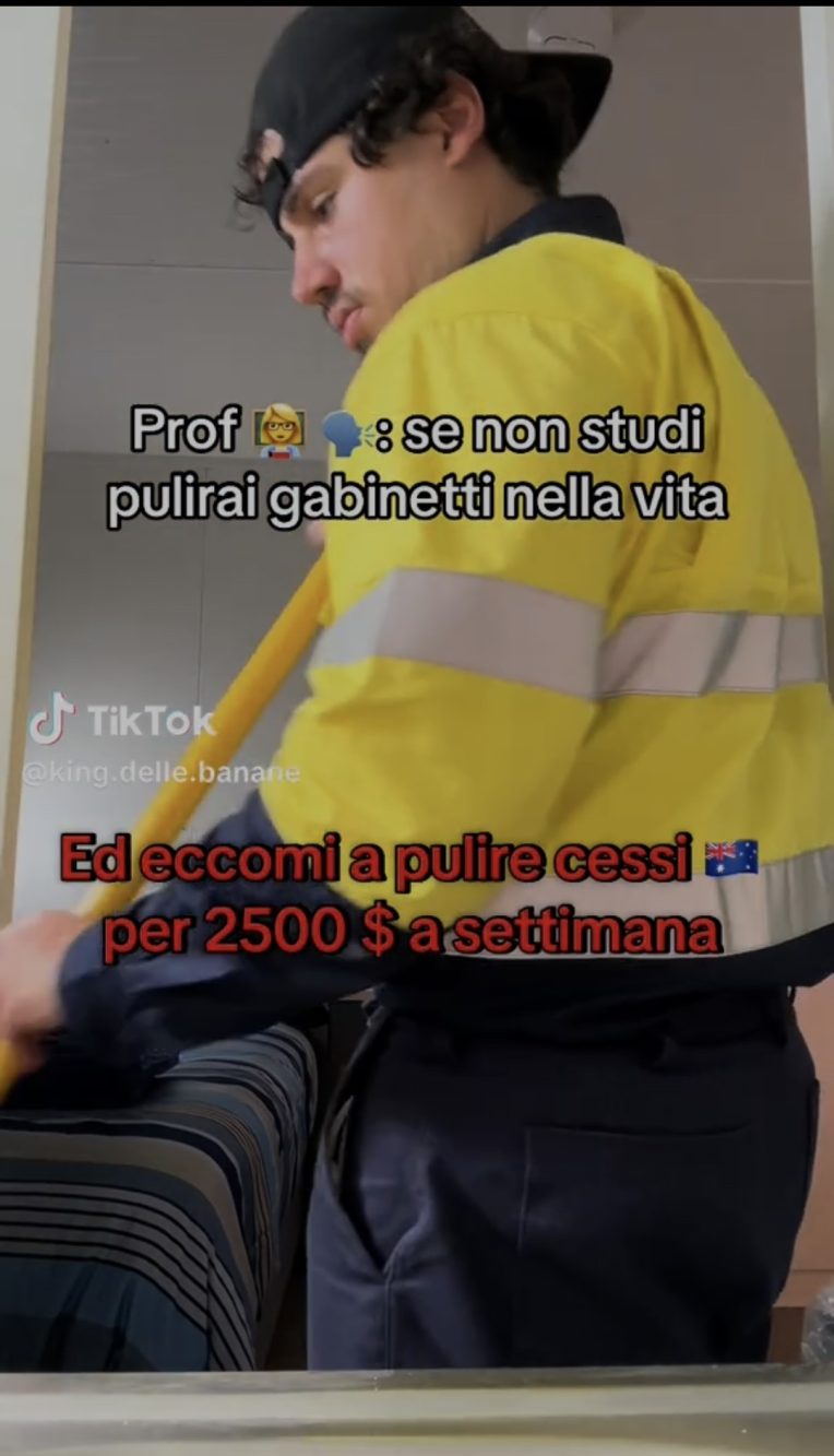 Il King delle Banane, dopo essere stato licenziato dalle miniere, ha trovato lavoro come addetto alle pulizie, guadagnando - a suo dire - 2500 dollari australiani a settimana.