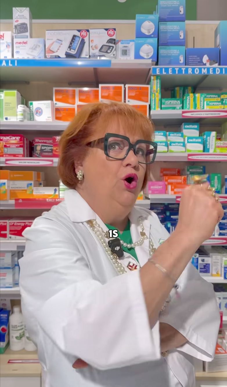 La farmacista ha smentito la regola dei 5 secondi: i batteri si 'attaccano' immediatamente al cibo, soprattutto se umido.