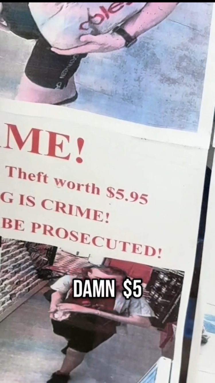 In Australia, una persona ha rubato oggetti per 5.95$ (circa 3.45€) ed è stata esposta a pubblico ludibrio.