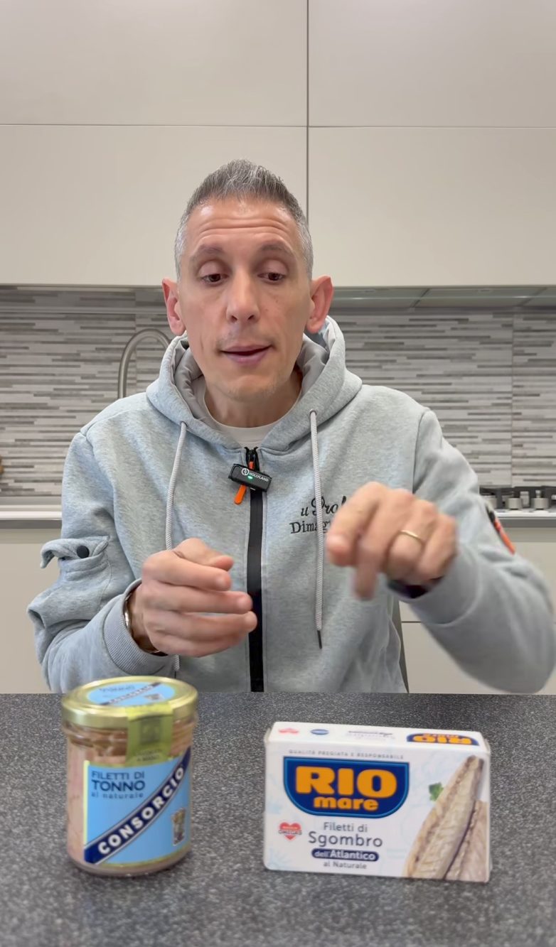 Il Personal Trainer ha spiegato le differenze tra tonno e sgombro in scatola