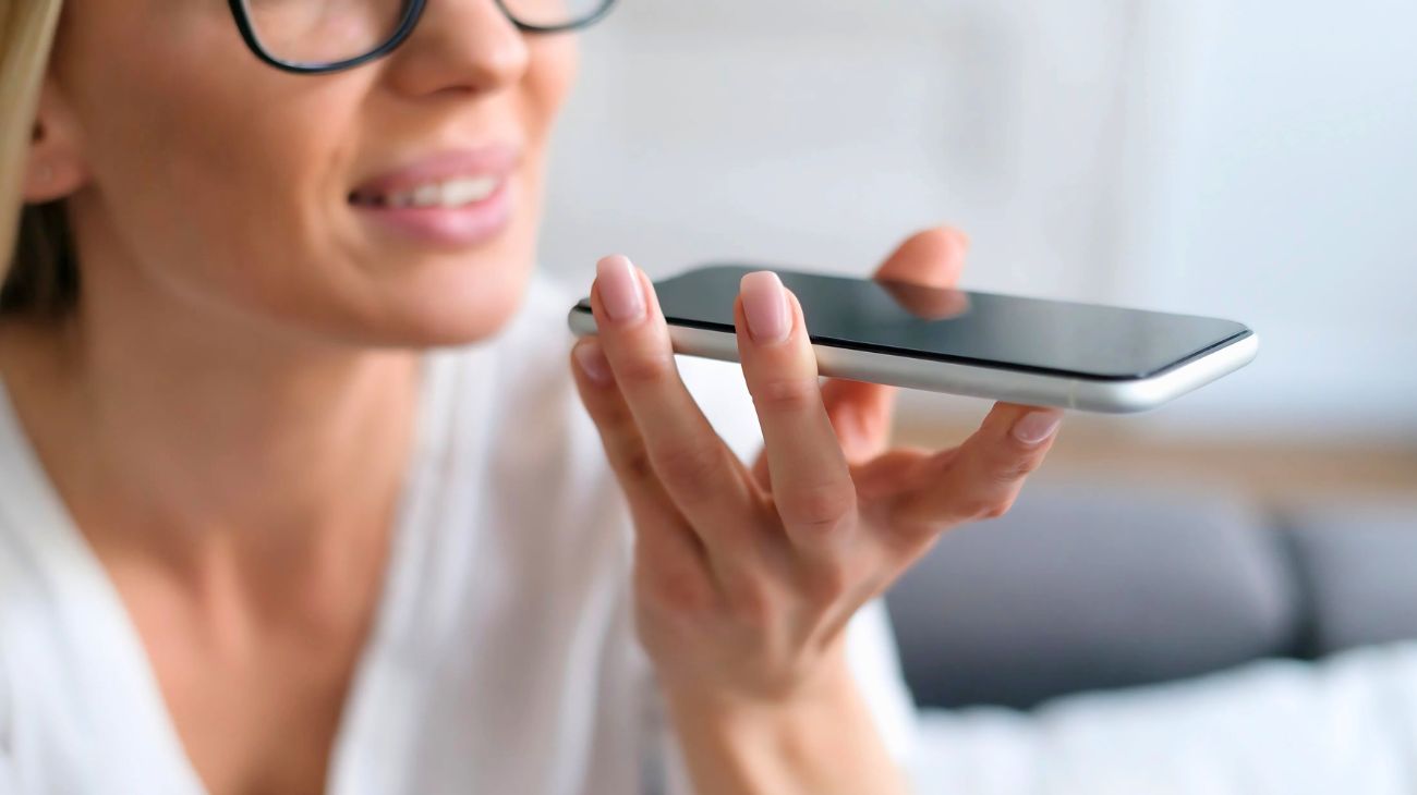 Perché odiamo la nostra voce registrata