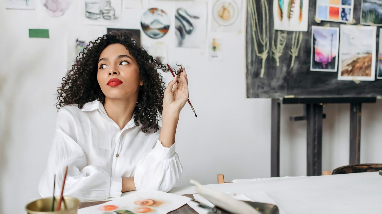 Perché ti tocchi i capelli mentre parli