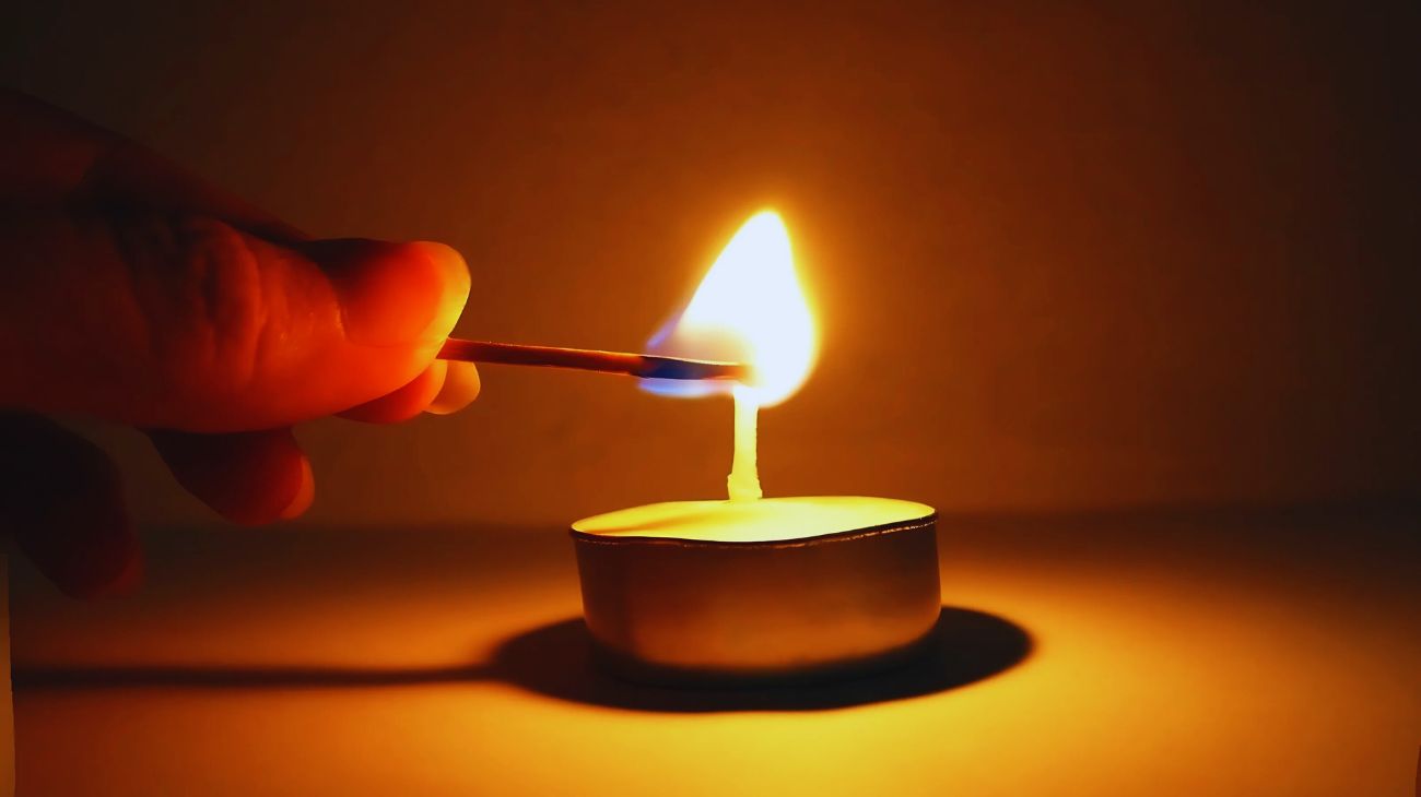 Un blackout mondiale ci costringerebbe ad usare le care e vecchie candele.