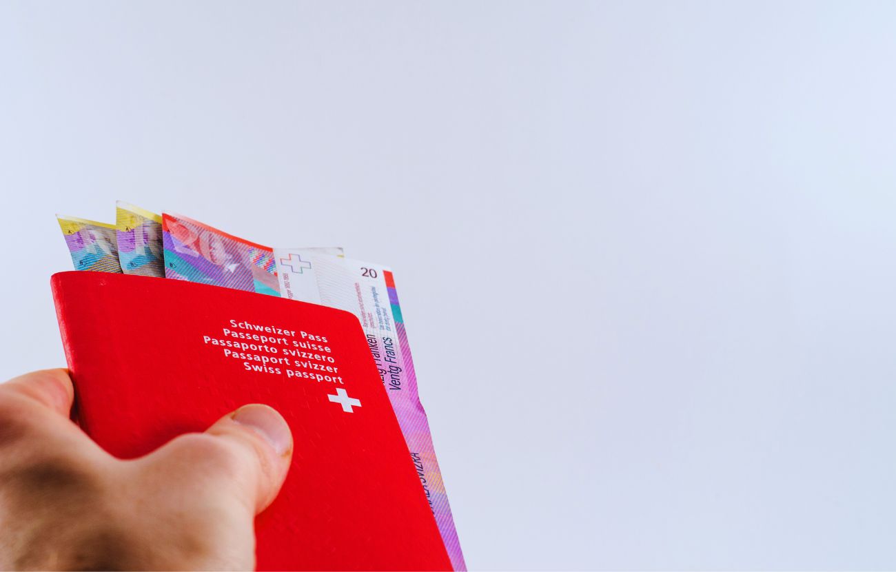 Il passaporto svizzero è potentissimo e molte persone ambiscono ad averlo.