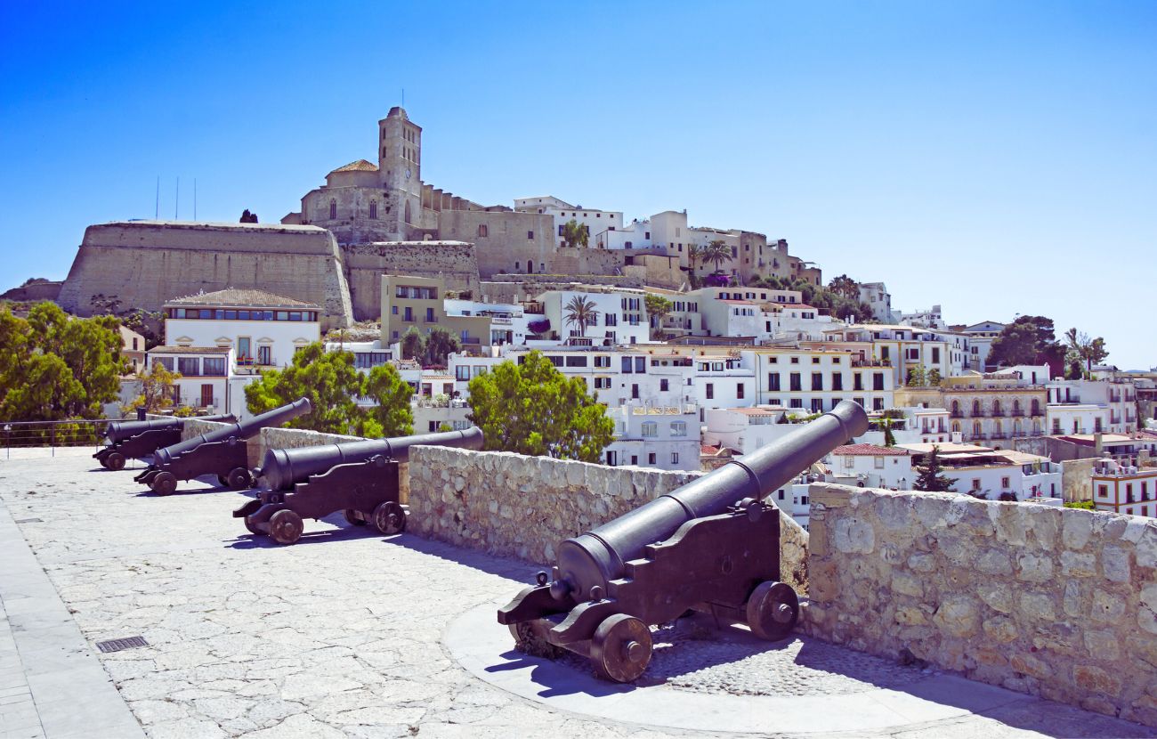 Uno scorcio di Dalt Vila, l'antica capitale di Ibiza.