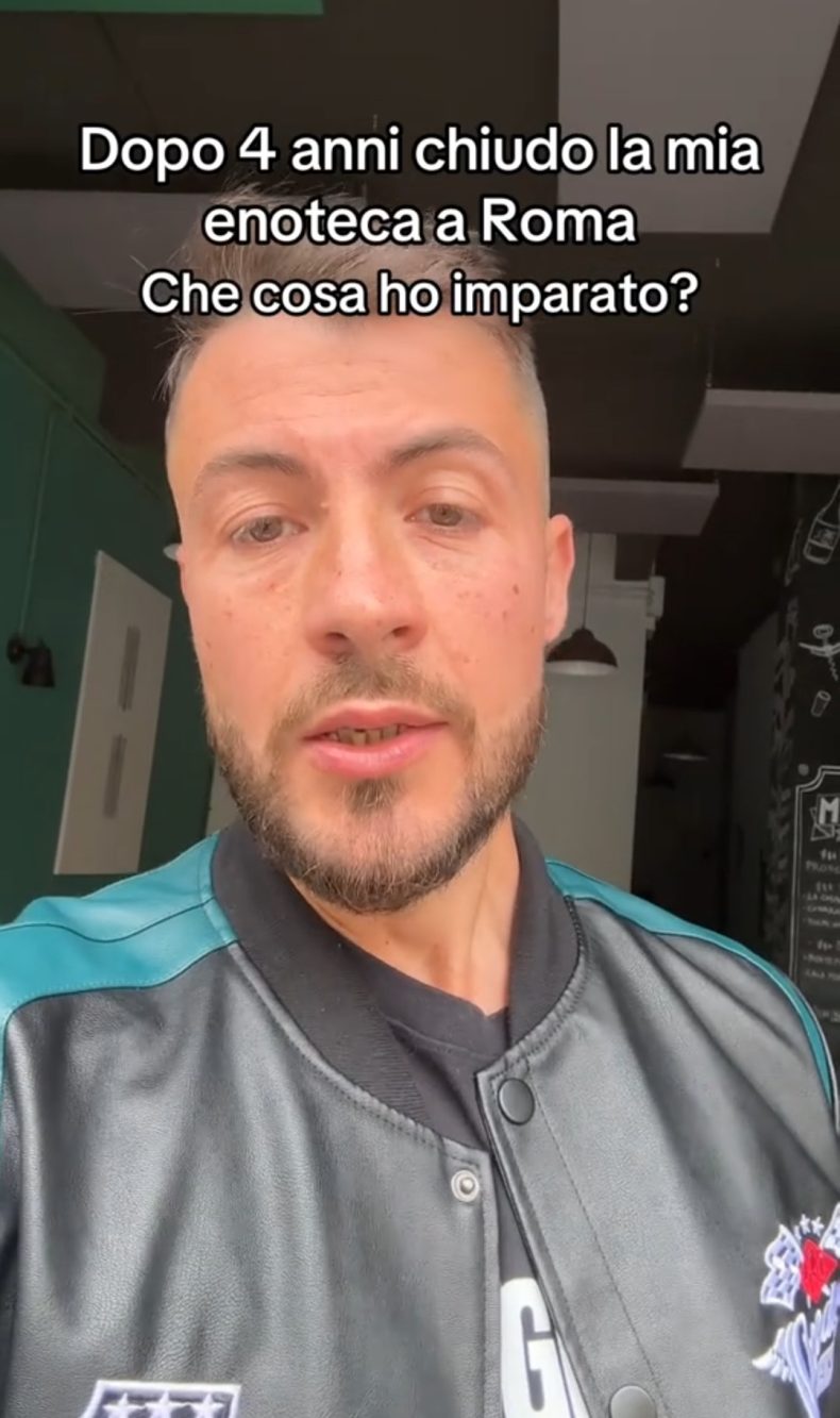 L'account TikTok @fedesingablinga ha parlato della decisione di chiudere l'enoteca aperta quattro anni fa.