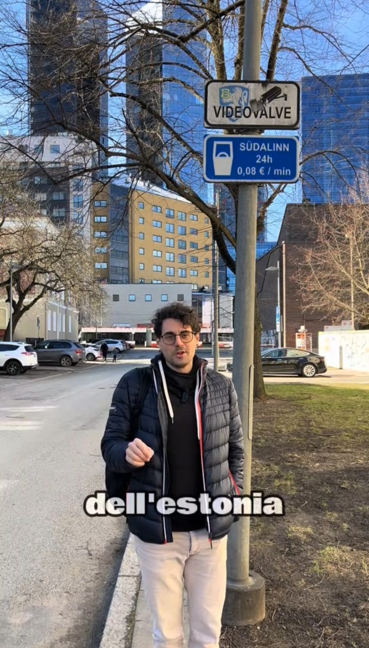 A Tallinn, capitale dell'Estonia, il parcheggio costa 8 centesimi al minuto.