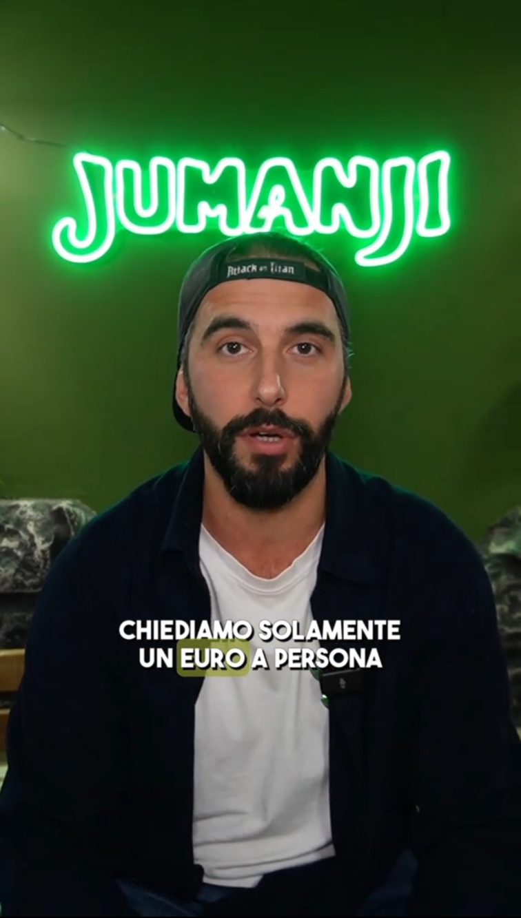 Questo ristoratore romano ha imposto l'extra di 1€ a persona per il taglio della torta.