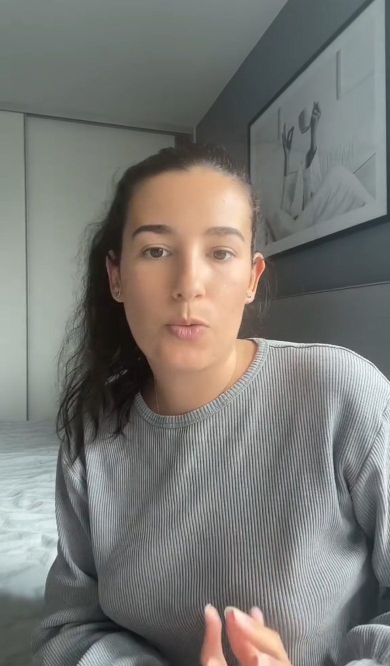 Giulia De Zorzi vive in Svezia da tempo. Nei primi mesi aveva una conoscenza estremamente basilare dello svedese.