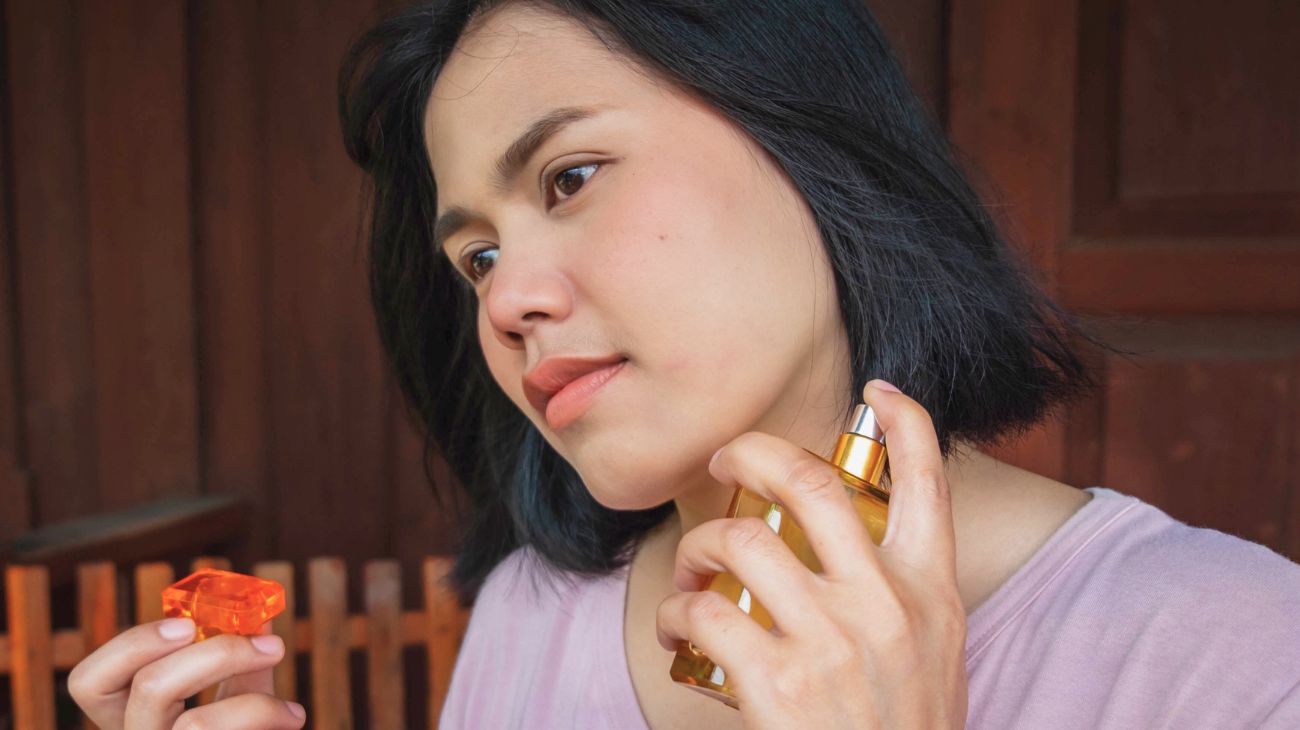 spruzzare il profumo