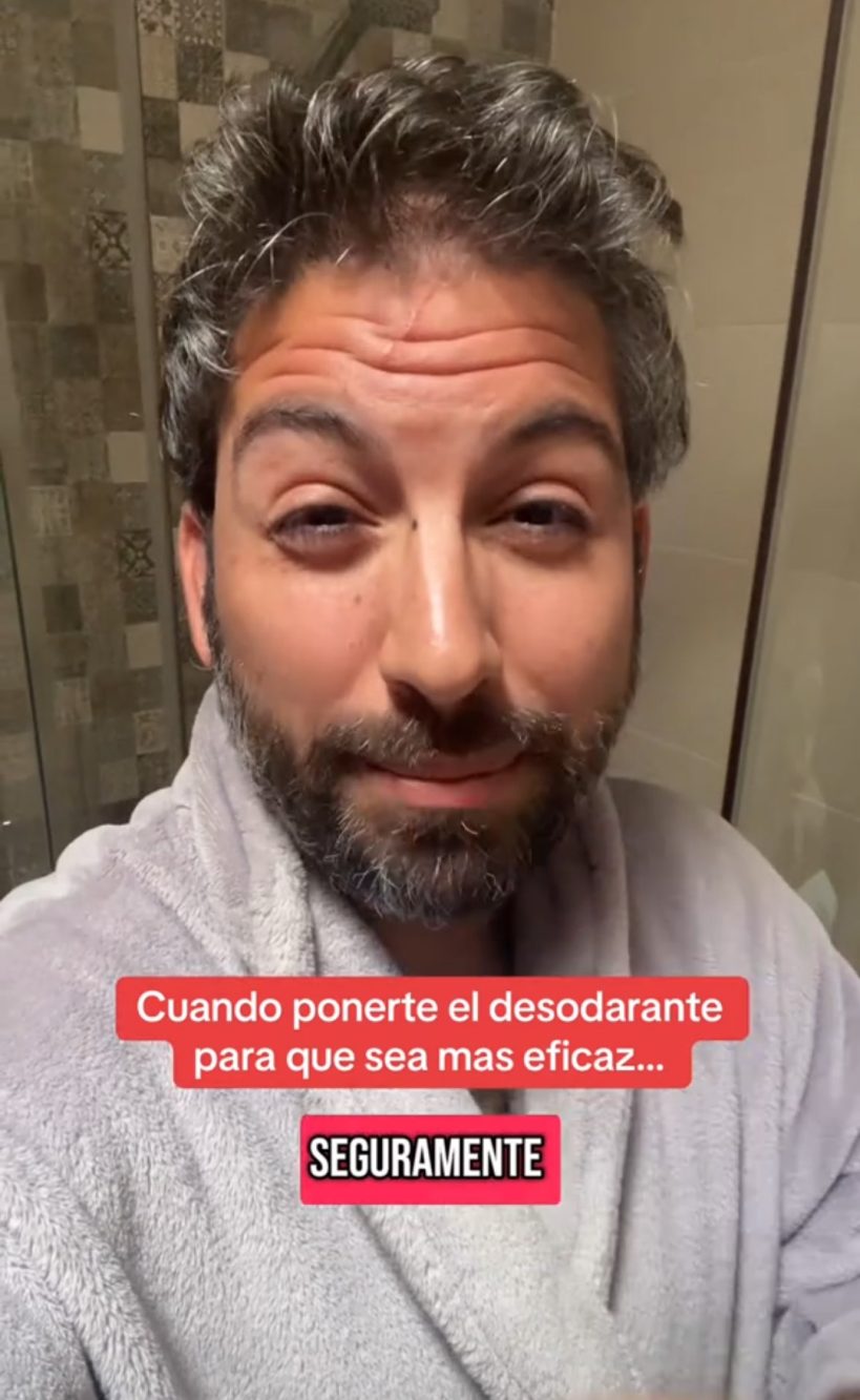 Il farmacista ha sconsigliato di mettere il deodorante con la pelle bagnata, che sia di sudore o di acqua.