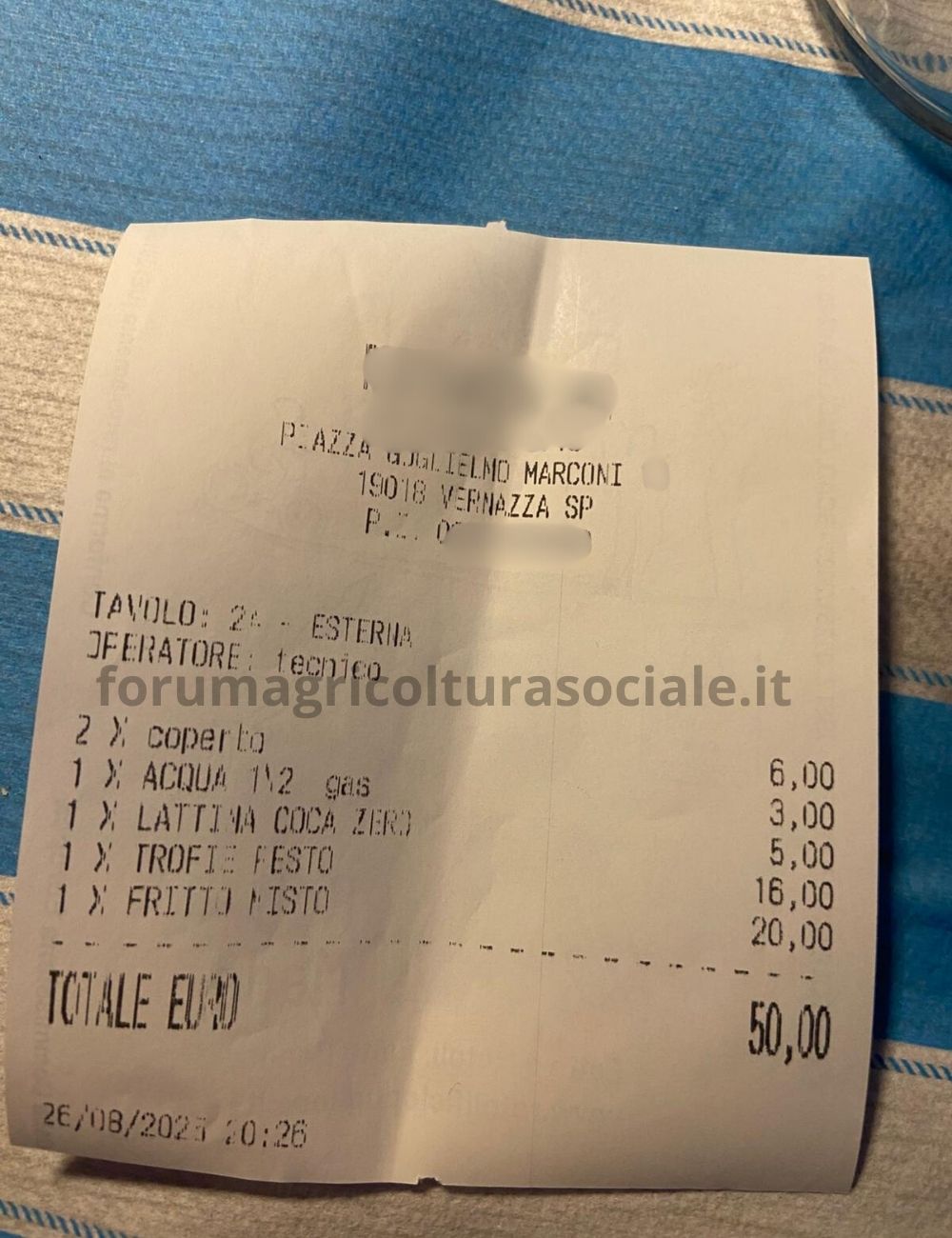Lo scontrino per una cena a Vernazza, Cinque Terre.