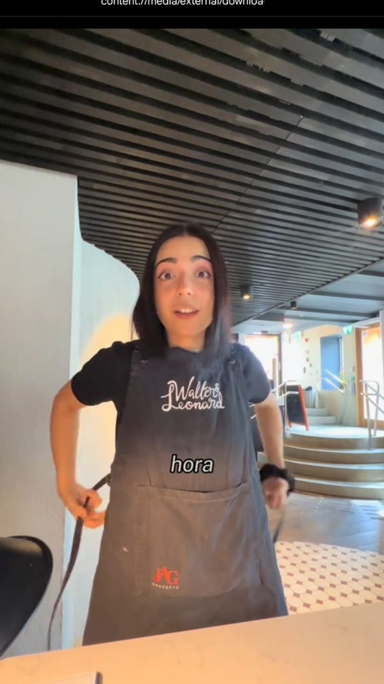 Dua, ragazza spagnola, ha parlato di quanto guadagna come cameriera in Norvegia.