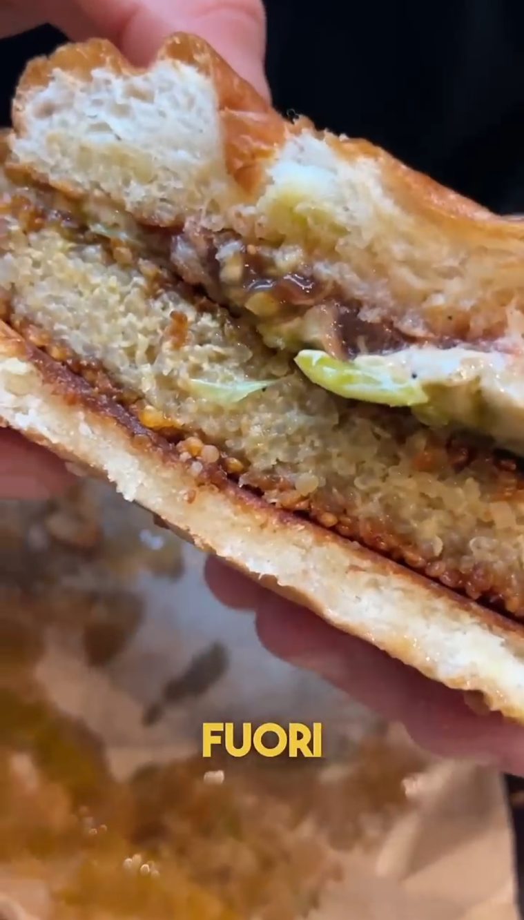 L'Hamburger vegetariano, a dire di Zini, è altrettanto buono e andrebbe provato.