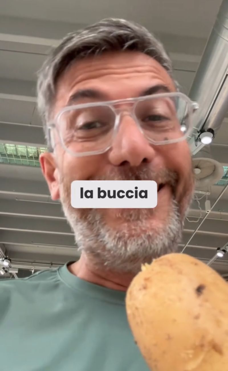 Daniele Paci, agronomo, fa notare che mangiare la patata con la buccia "fa bene".