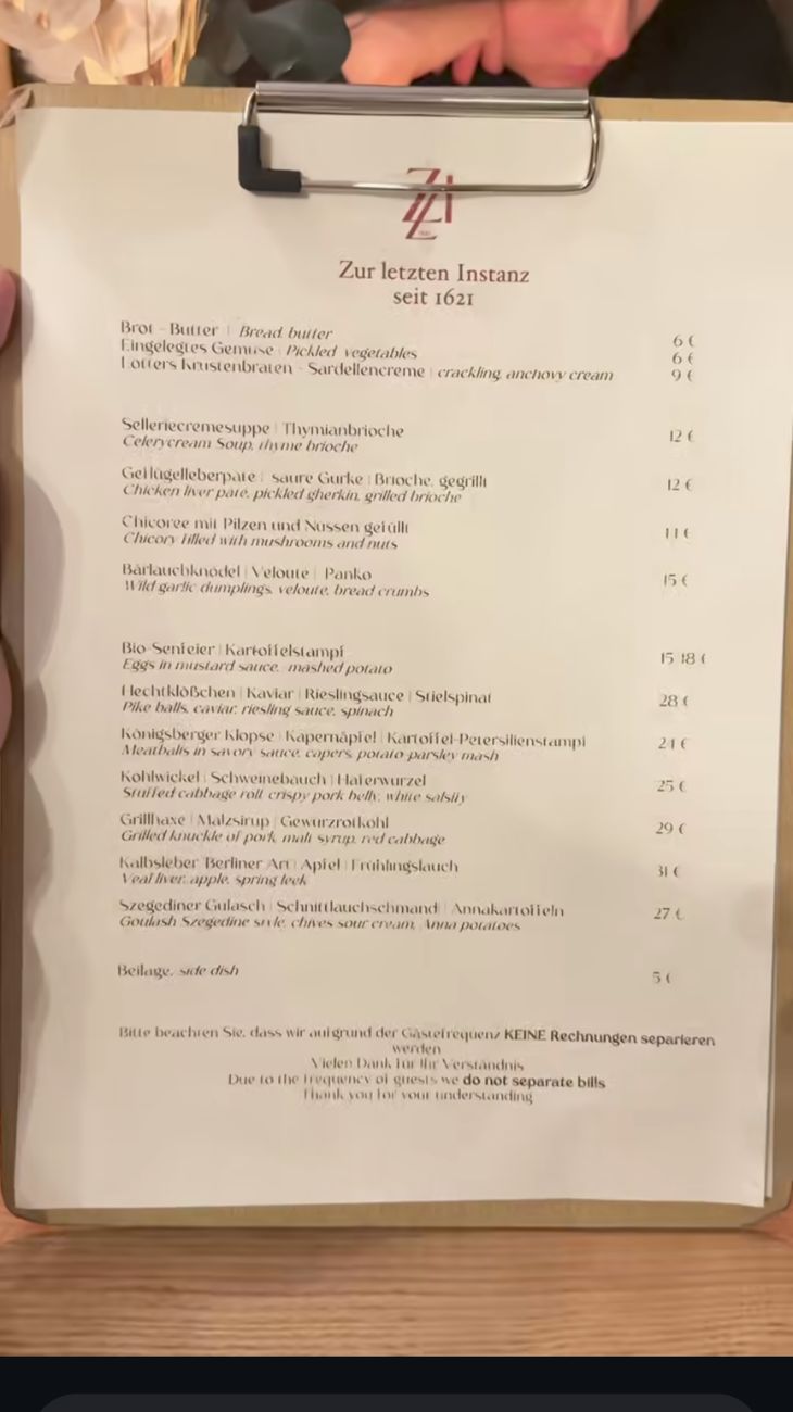 Il menù del ristorante più antico della Germania, ricco di piatti della tradizione berlinese.