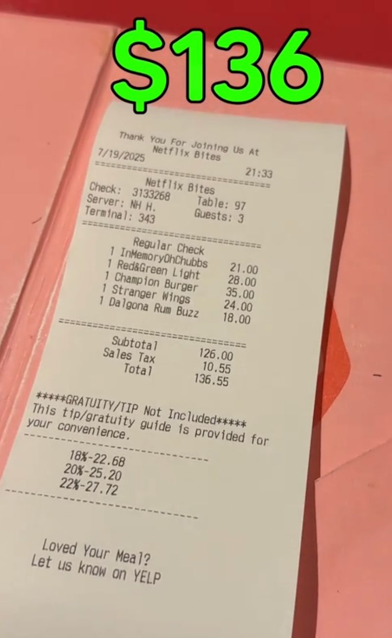 Lo scontrino finale della cena al ristorante Netflix di Las Vegas.