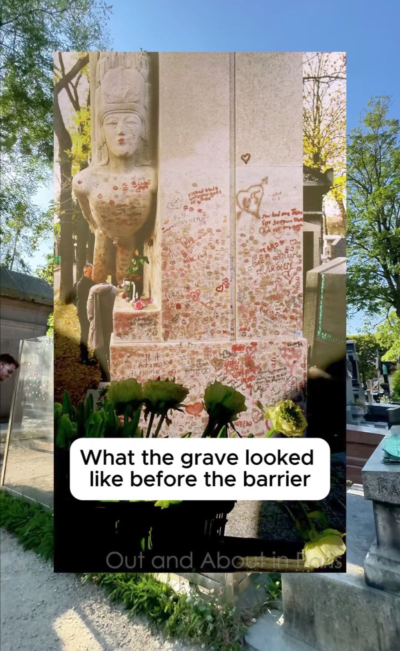 La tomba di Oscar Wilde pochi giorni prima che venisse installata la protezione in plexiglass.