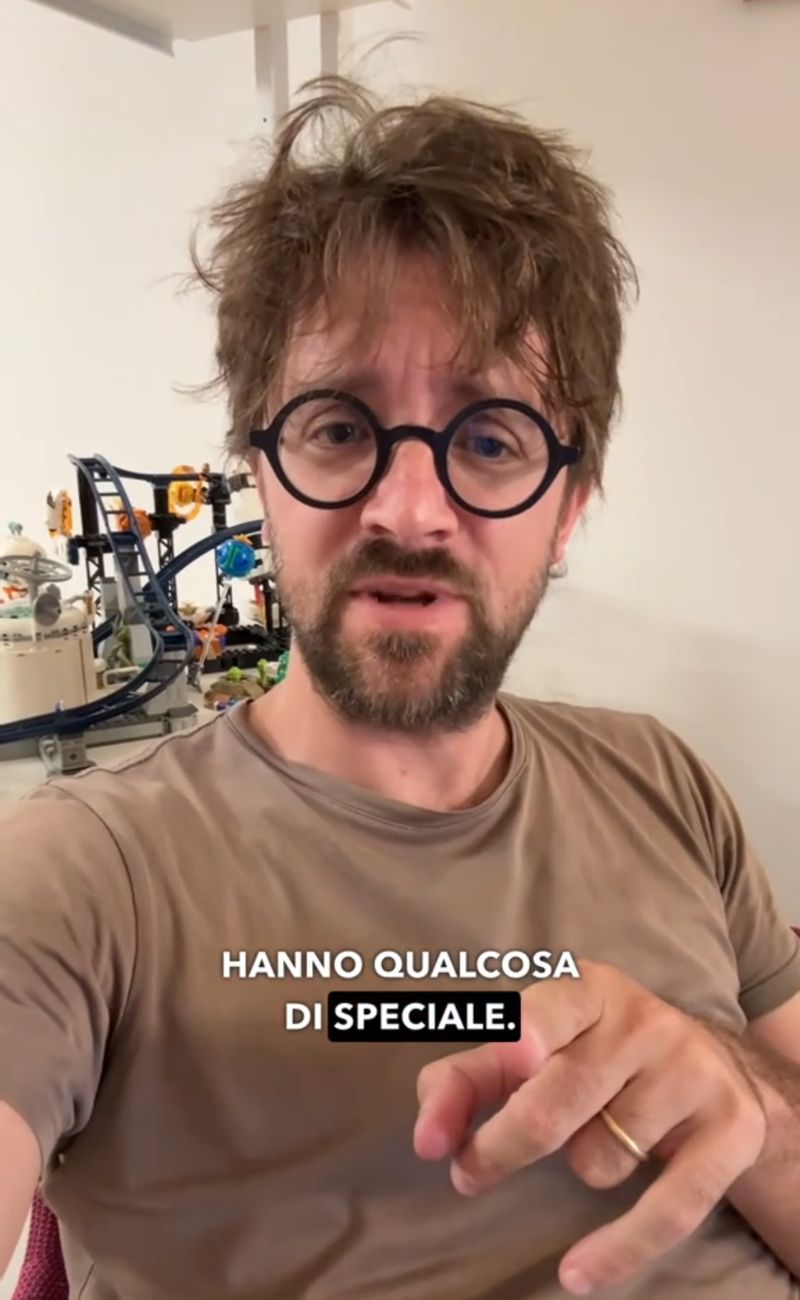 Francesco Boz, psicologo, ha confermato ciò che molti sanno senza aver letto manuali di psicologia: le amicizie fatte prima dei 20 anni hanno qualcosa di speciale.