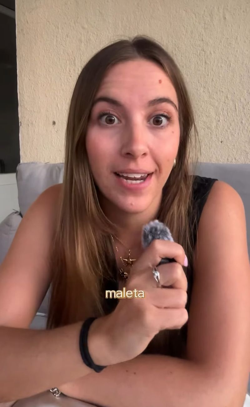 La content creator ha suggerito di preferire lo zaino alla valigia