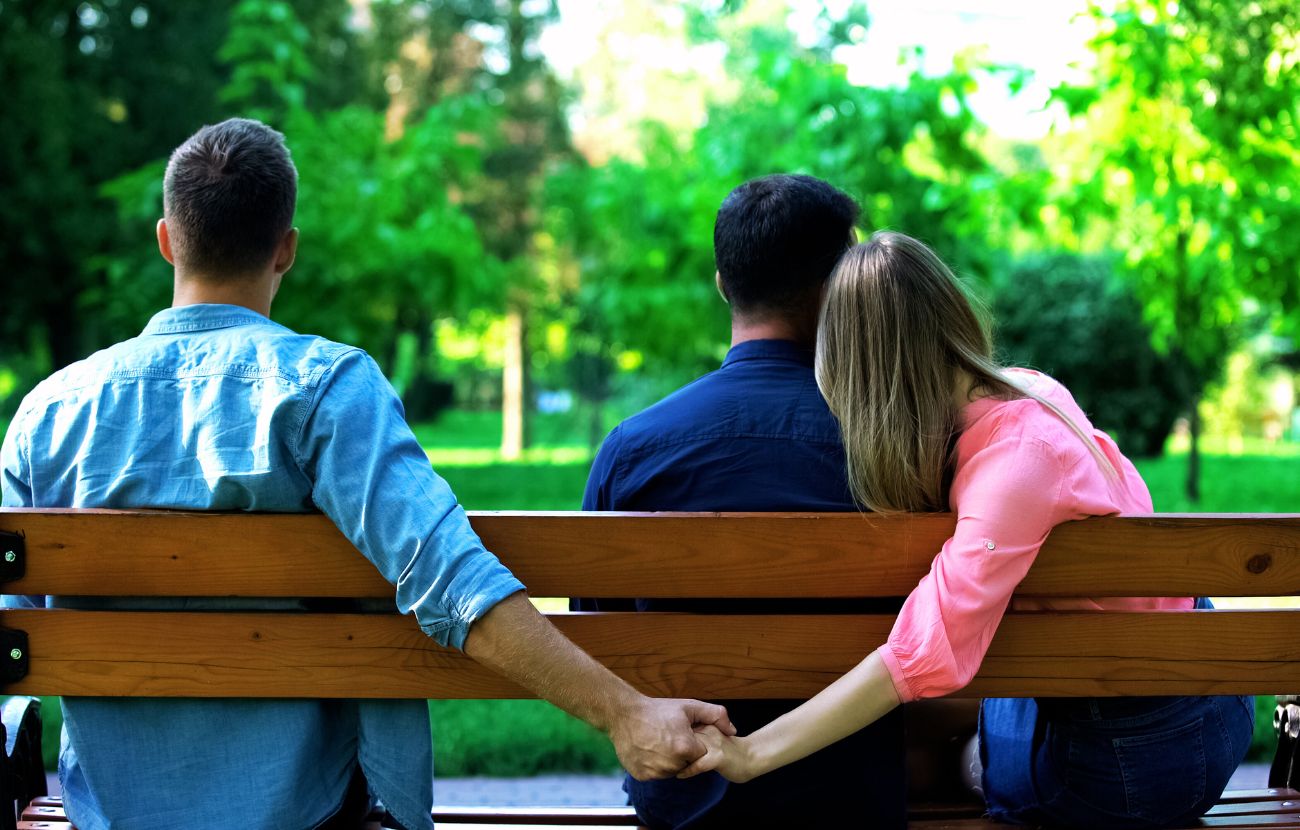 Le persone infedeli spesso danno la colpa al proprio partner, colpevole di "non dare abbastanza attenzioni".