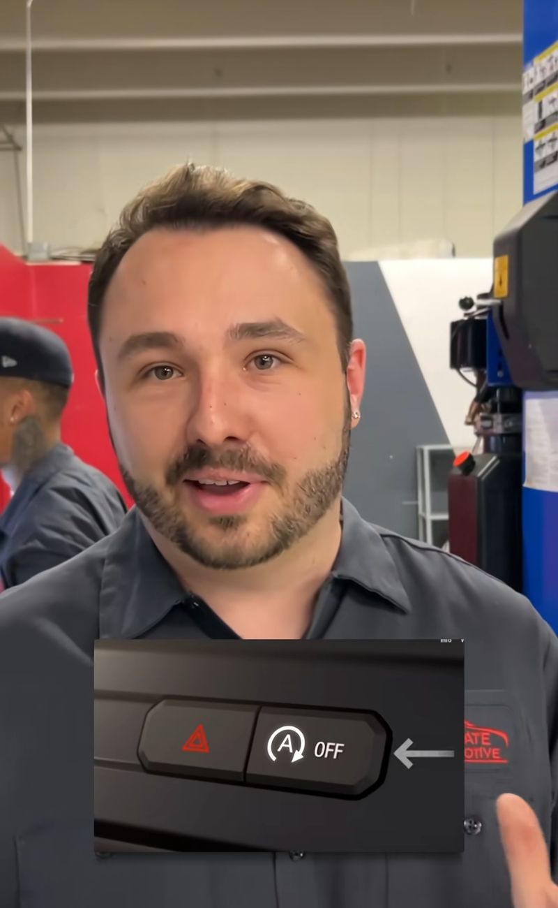 Lo "start and stop", secondo il meccanico, è una funzione inutile.