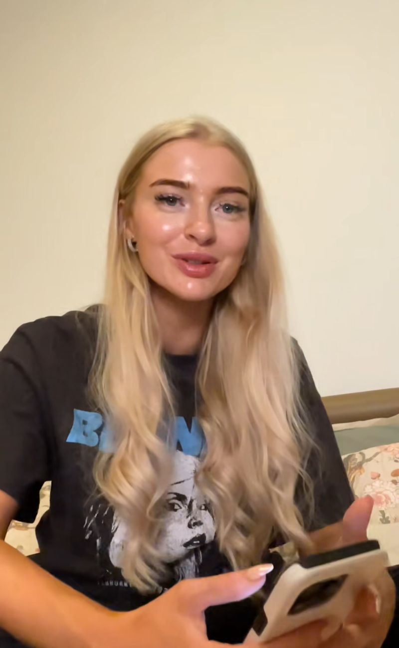 La parte peggiore di lavorare come assistente di volo? Non godersi i viaggi nei giorni liberi, perché si collega l'aereo al lavoro.