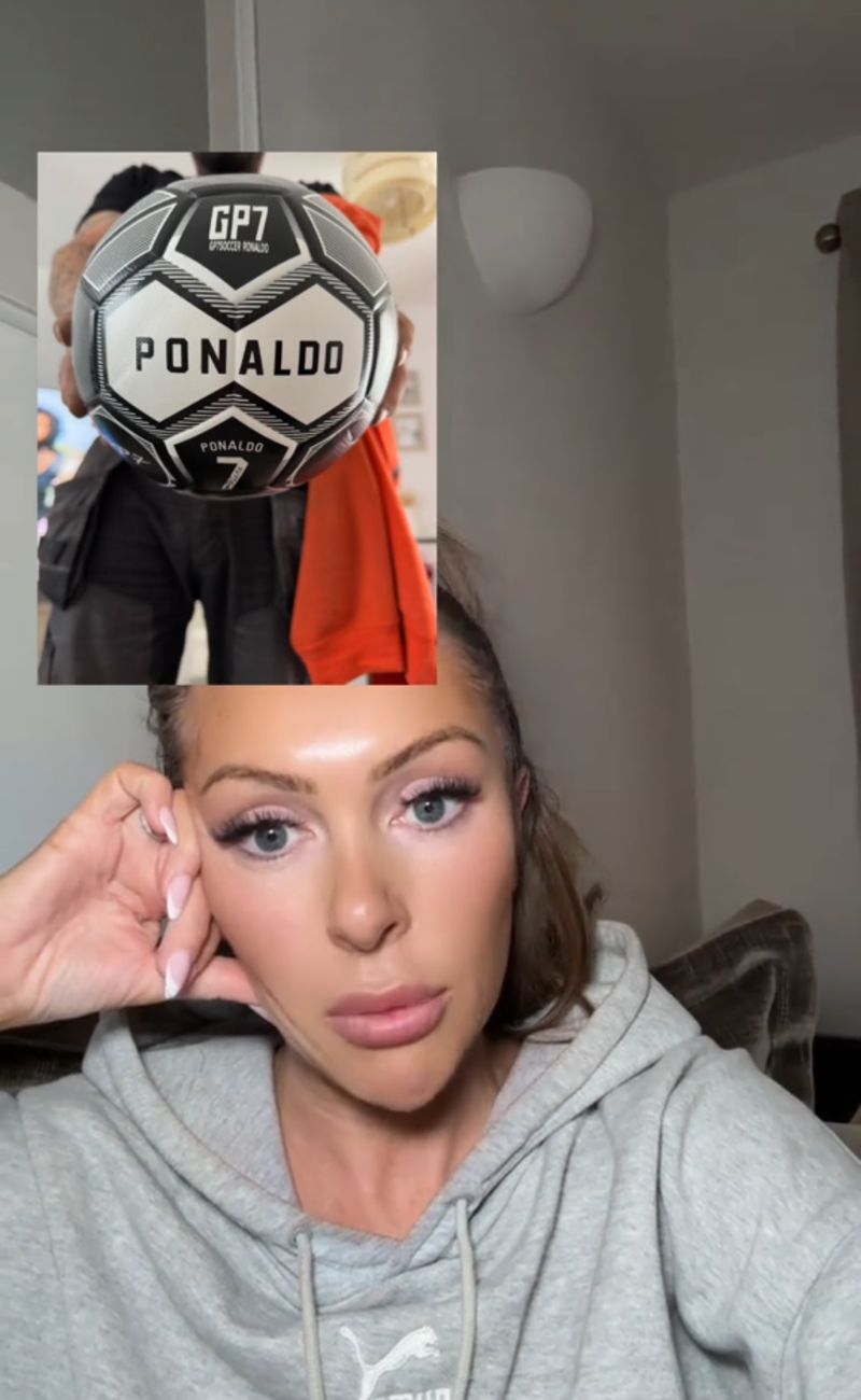 "Ponaldo" e "GP7" sono due indicatori che il pallone non era quello che sperava Emma.