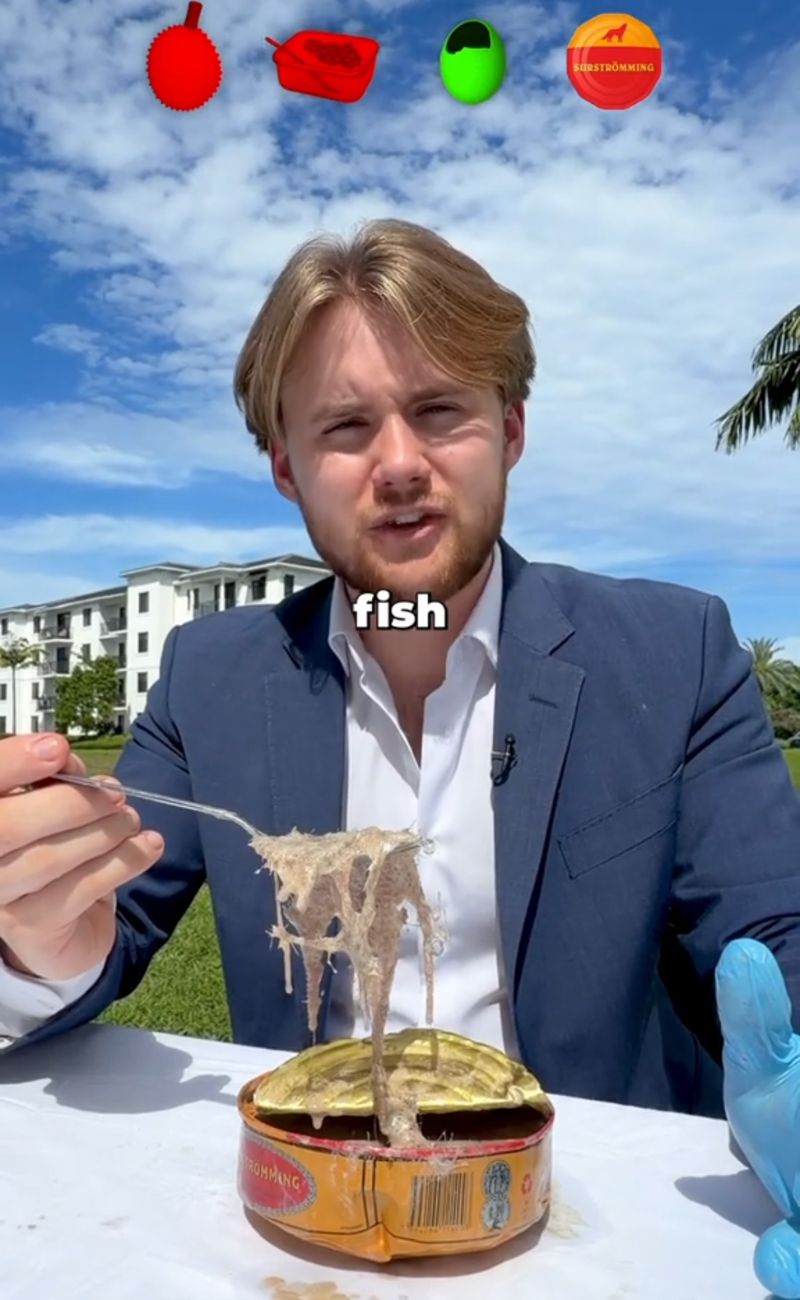 Il surströmming è al primo posto della classifica negativa sia per odore che per sapore.